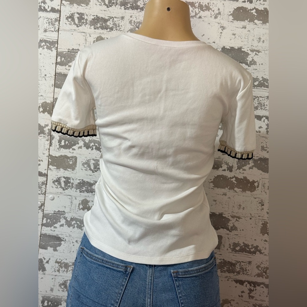 Zara White Tee with Black Accents - Picture 3 of 5